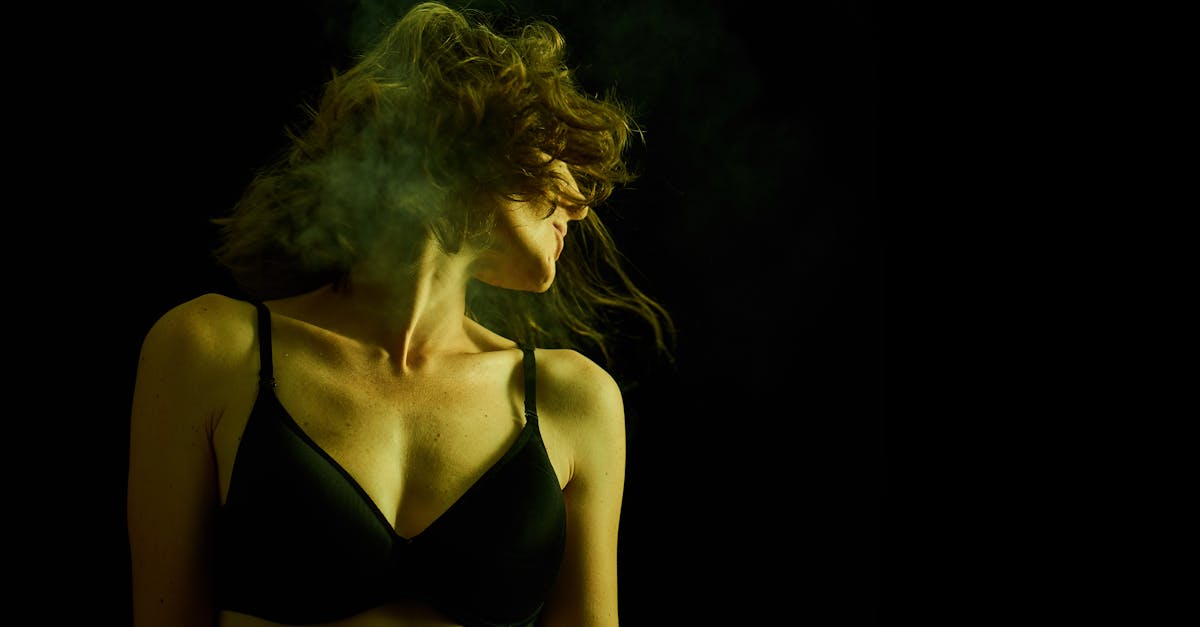 découvrez notre collection d'underwear alliant confort et style. profitez de modèles variés pour hommes et femmes, conçus avec des matériaux de qualité pour un maintien optimal au quotidien.