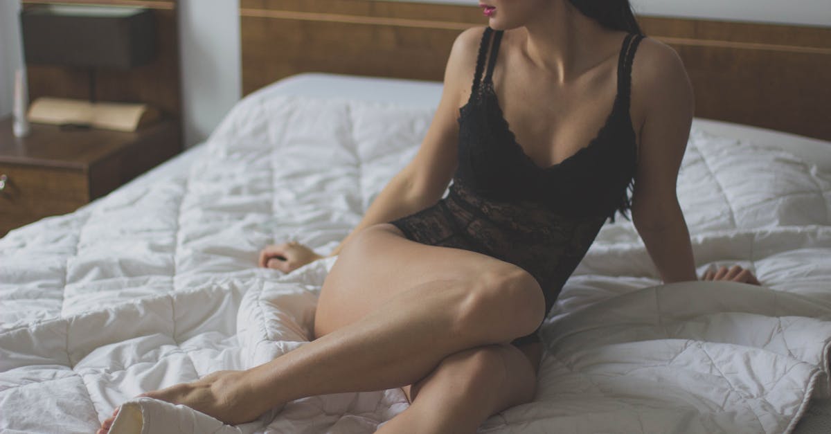 découvrez notre collection de lingerie élégante et sexy, conçue pour sublimer chaque silhouette. des modèles variés allant des ensembles délicats aux pièces audacieuses, pour vous sentir confiante et séduisante en toutes occasions.