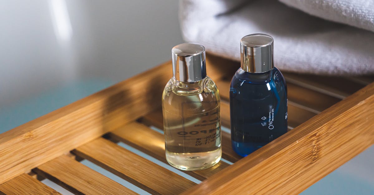 découvrez des astuces pratiques pour organiser votre salle de bain avec style. profitez d'espaces optimisés, de solutions de rangement ingénieuses et d'idées décoratives pour transformer votre salle de bain en un havre de tranquillité et de fonctionnalité.