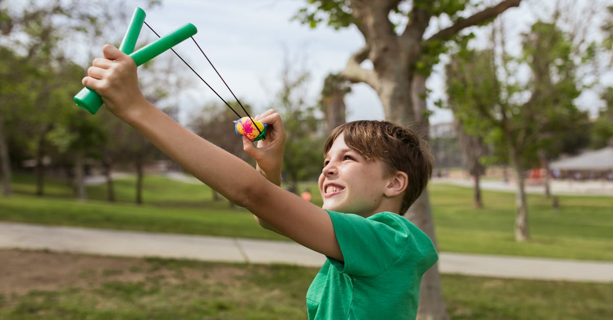 découvrez l'univers captivant des slingshots, ces lance-pierres modernes qui allient puissance et précision. explorez nos conseils d'utilisation, techniques de tir et modèles recommandés pour vivre des moments de loisirs inoubliables.