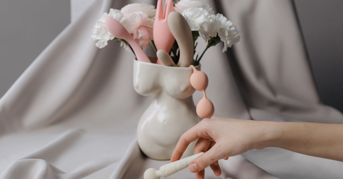 découvrez une large sélection de sex toys pour tous les plaisirs, en toute discrétion. explorez notre boutique et trouvez les accessoires parfaits pour pimenter votre vie intime.
